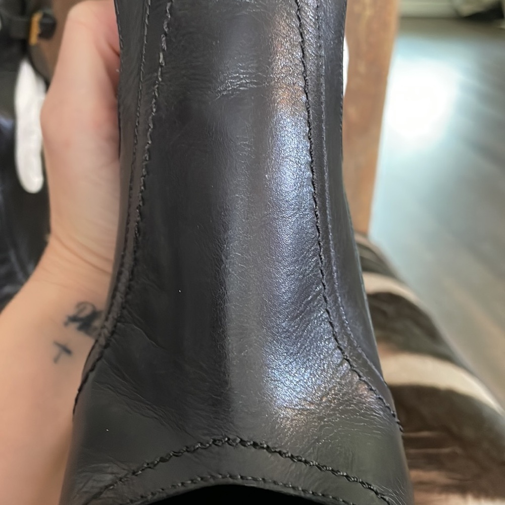 Alexander McQueen Black Leather Cutout Accent Boots
Size 38.5 - Picture 12 of 12